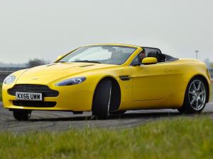 Aston Martin V8 Vantage Roadster 2006 года 